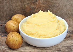 Картофельное пюре для маски против отеков 